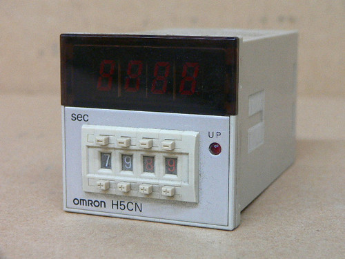 Omron H5cn-Xan Electronic Timer 12-48Vdc, 3A