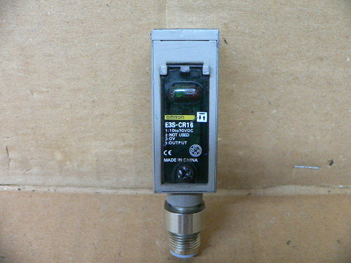 Omron E3s-Cr16 Photoelectric Sensor Retro-Reflective