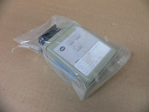 Electro-Meters Fpv-V1-P1-03 0-150V 4-20 Ma Dc 120V 60Hz 3Va Electro-Meters Fpv-V1-P1-03 0-150V 4-20 Ma Dc 120V 60Hz 3Va