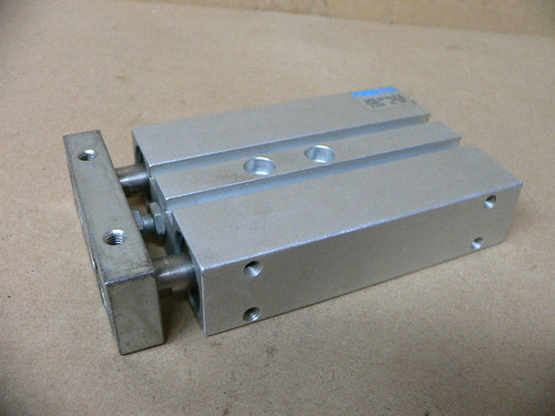 Festo Dpz-20-25-P-A / 32694 Twin Cylinder Actuator 10 Bar A608 New