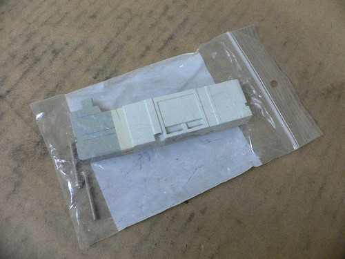 Smc Sv2500r-5Fu Sv2500r5fu 3 Position Pressure Center