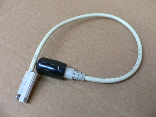 New Smc D-P3dw Magnetic Inline Switch, 2 Wire Rail Mountable