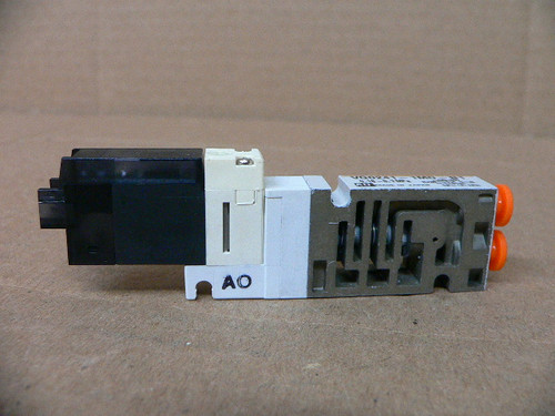 Smc Vq0241-1Mo-N1 Vq02411mon1 Valve Dbl Flip N/Plug-In