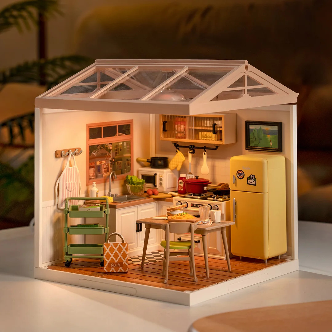 ROEDW008 ROBOTIME Rolife Happy Meals Kitchen DIY Plastice