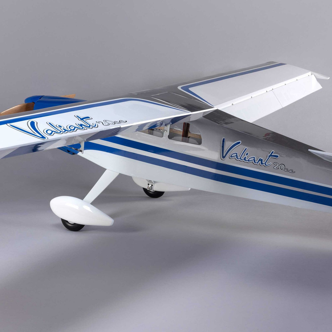 HAN-4013 HANGAR 9 Valiant 20cc EP PNP with Spektrum AR8360T+