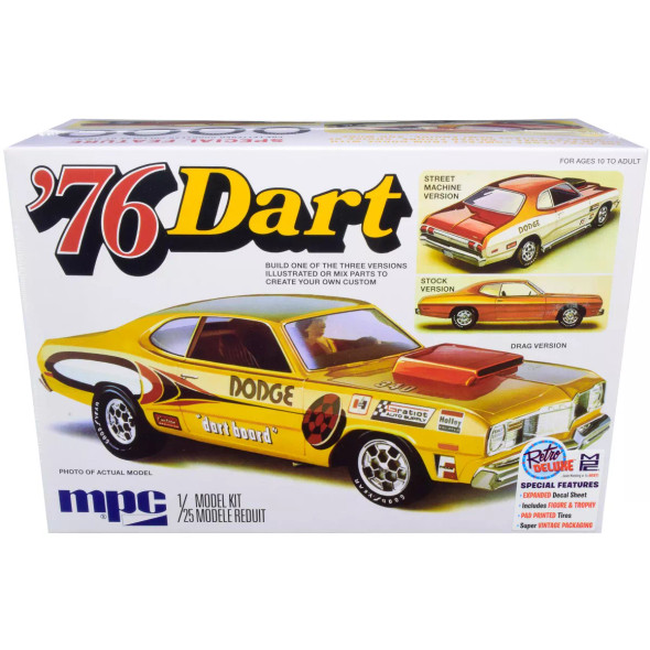 MPC925 MPC 1/25 1976 Dodge Dart Sport with Two Figurines 3 in 1 Scale Model Kit