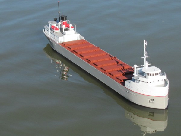 DUM1264 DUMAS Great Lakes Freighter Kit