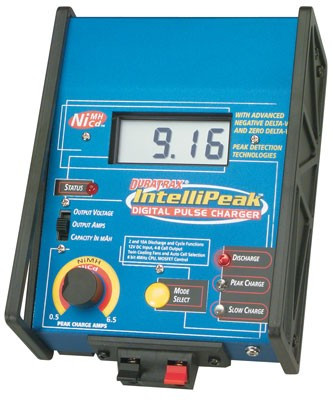 DTXP4130 Duratrax IntelliPeak AC/DC Digital Pulse Charger - Graves