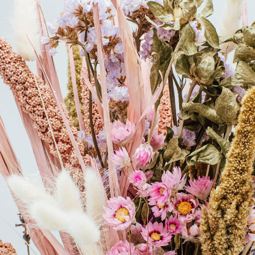 Dried Flowers vs Fresh Flowers: What are the Differences & Which