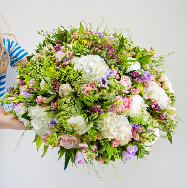 Send Flowers in Stockport
