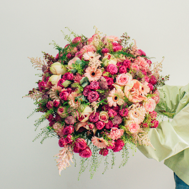 Flower Delivery in Camden NW1