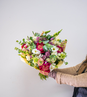 Birthday Flowers Delivered in Islington