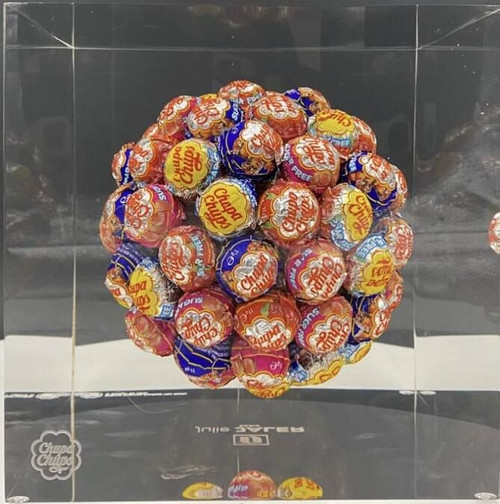 JULIE JALER Sphère Chupa Chups XL