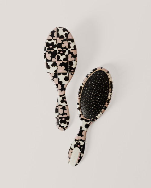 Multi-Use Brush
