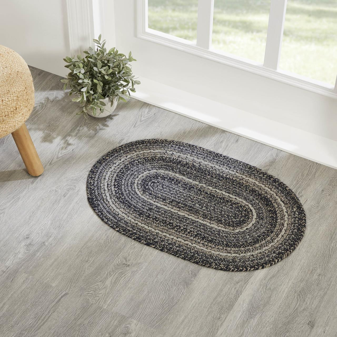 Sawyer Mill Black and Gray Braided Rug with Included Rug Pad