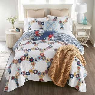 Prairie Quilt Set - With Shams -
