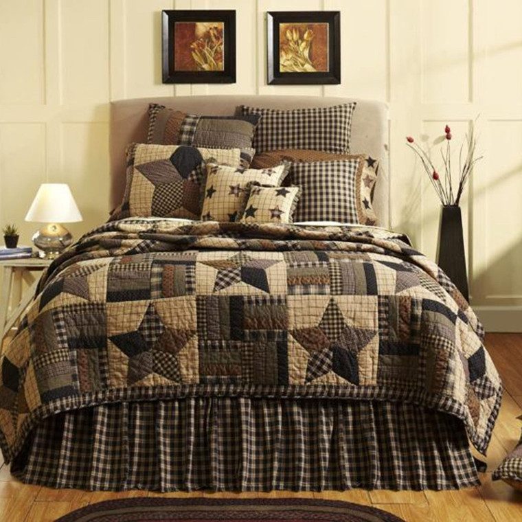 Bingham Black Patchwork Quilt | Country Village Shoppe