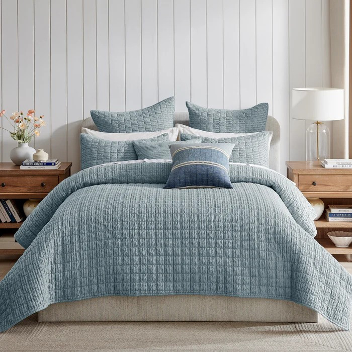 Cloud Waffle Chambray Quilt Set - With Shams