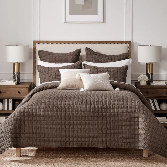 Cloud Waffle Cocoa Quilt Set - With Shams