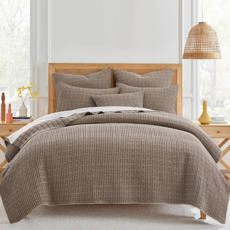 Mills Waffle Cocoa Quilt Set - With Shams