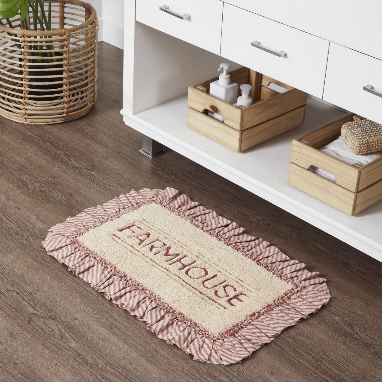Sawyer Mill Red Farmhouse Bath Mat - Thumbnail 2