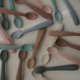 Mushie Silicone Feeding Spoons Set in Cambridge Blue/ Shifting Sand Mushie Silicone Feeding Spoons Set in Cambridge Blue/ Shifting Sand
