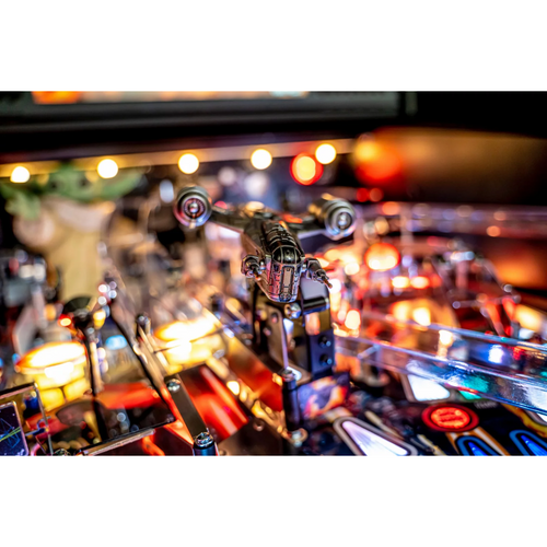 Stern The Mandalorian Pro Pinball Machine Stern The Mandalorian Pro Pinball Machine