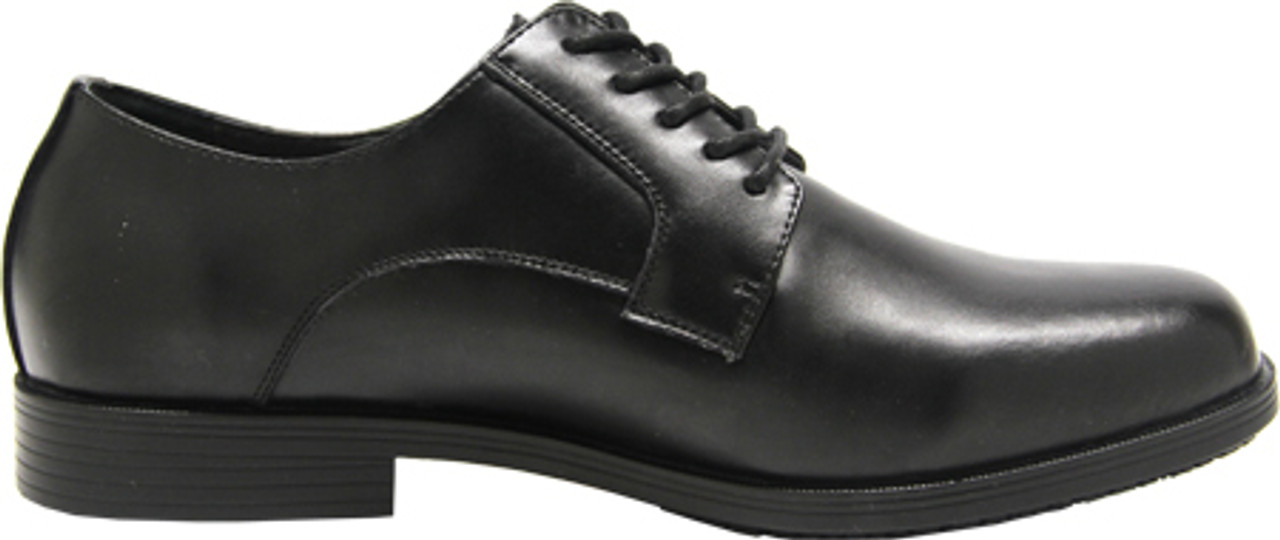 slip resistant oxford shoes