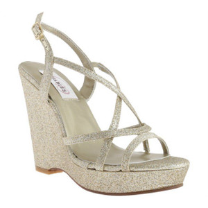 Dyeables, Inc Womens Dee Wedge Sandal (Gold,7.5 B(M) US)