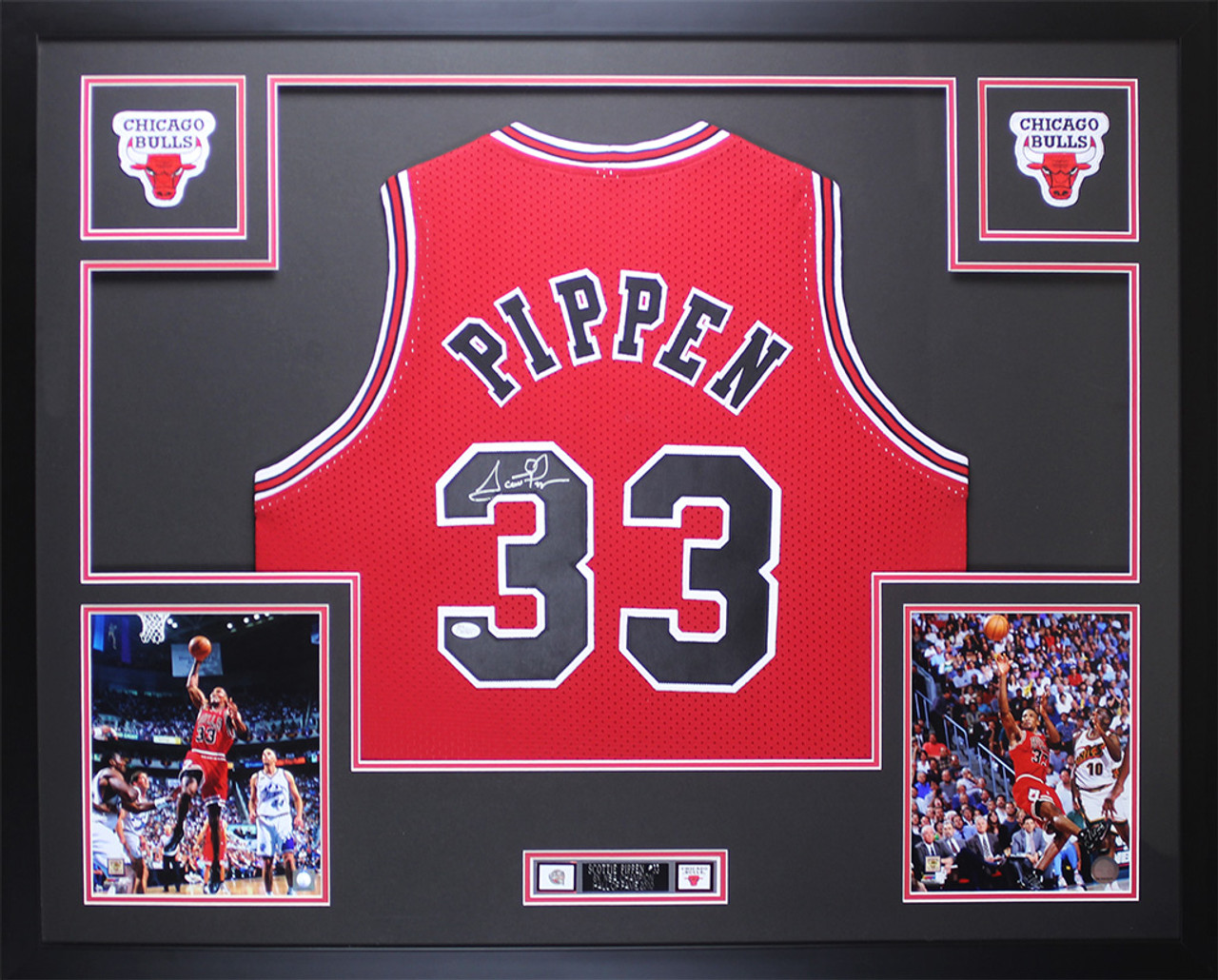 Scottie Pippen Autographed Signed Framed Chicago Bulls Jersey 