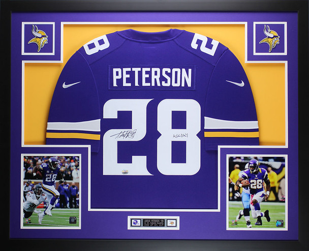 Adrian Peterson Autographed and Framed Minnesota Vikings Jersey