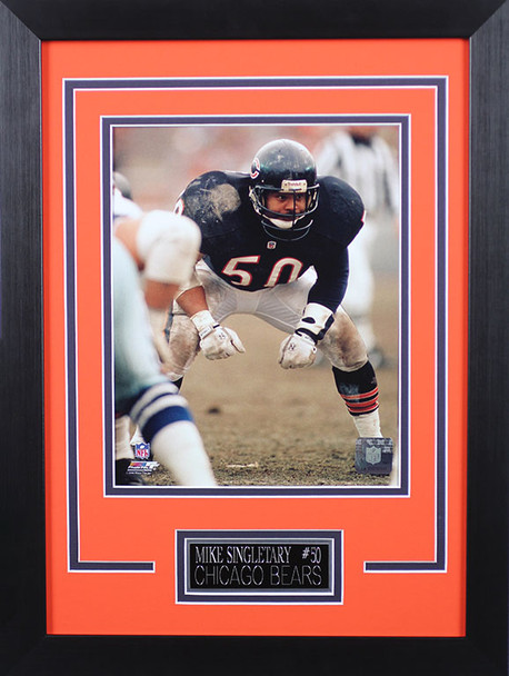 Mike Singletary Framed 8x10 Chicago Bears Photo (MSB-P2D)