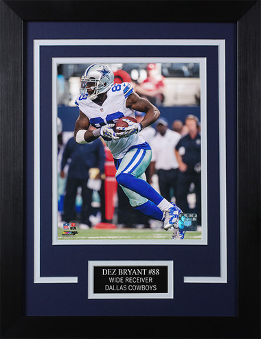 Dez Bryant Dallas Cowboys UNSIGNED 8X10 Photo (A)