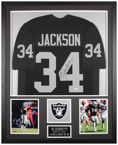 Authentic Autographed Marshawn Lynch Oakland Raiders Custom Jersey Beckett  COA at 's Sports Collectibles Store