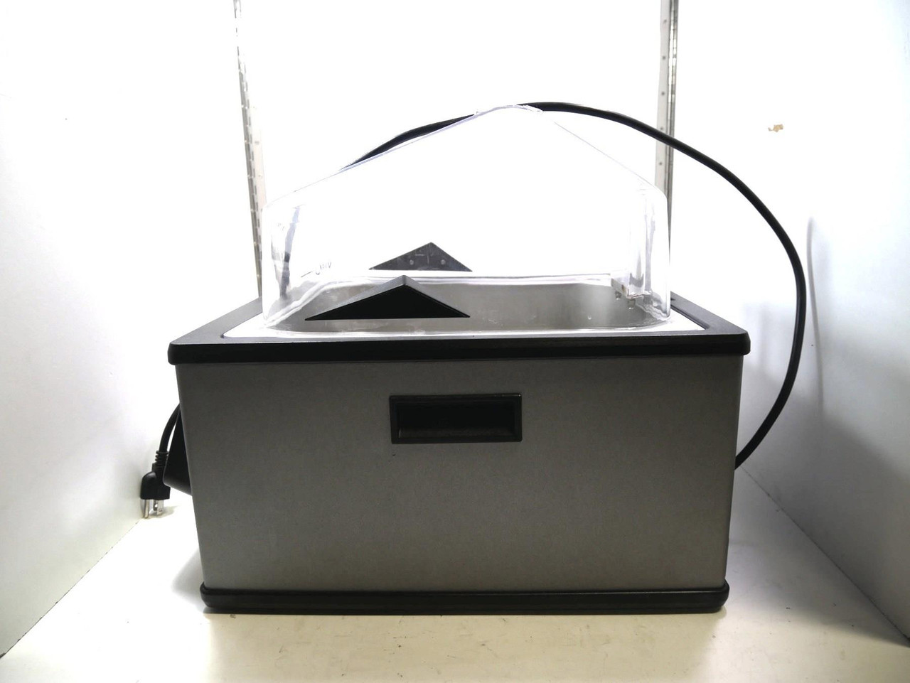 VWR WB10 WATER BATH - Free Shipping