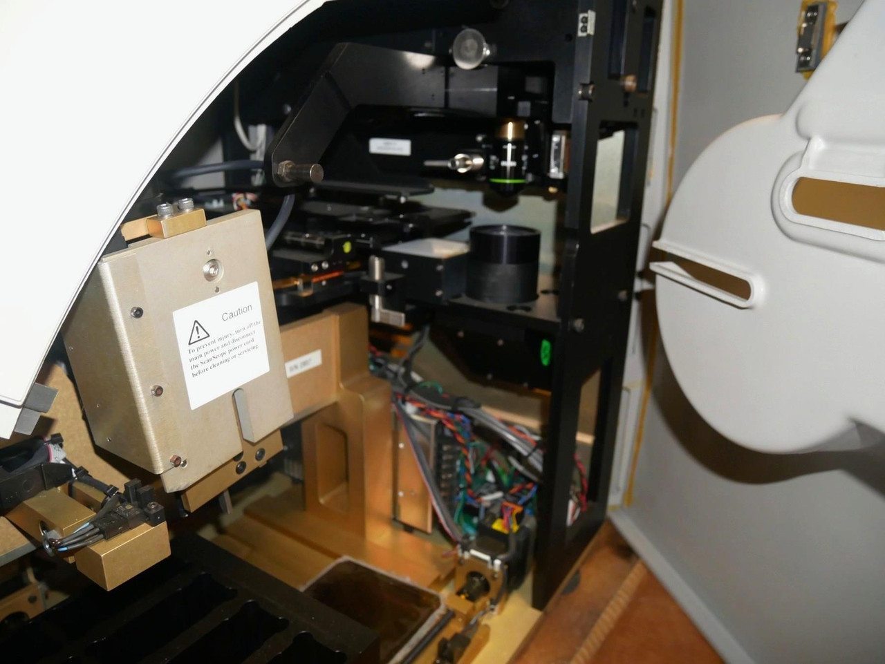 APERIO SCANSCOPE XT SLIDE SCANNER