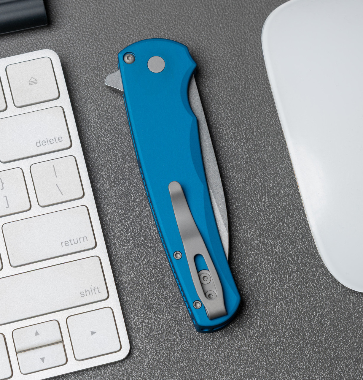 FUTURES K1 ツインキール　 デイープブルー Malibu - 5301 Blue Knife | Pro-Tech Knives