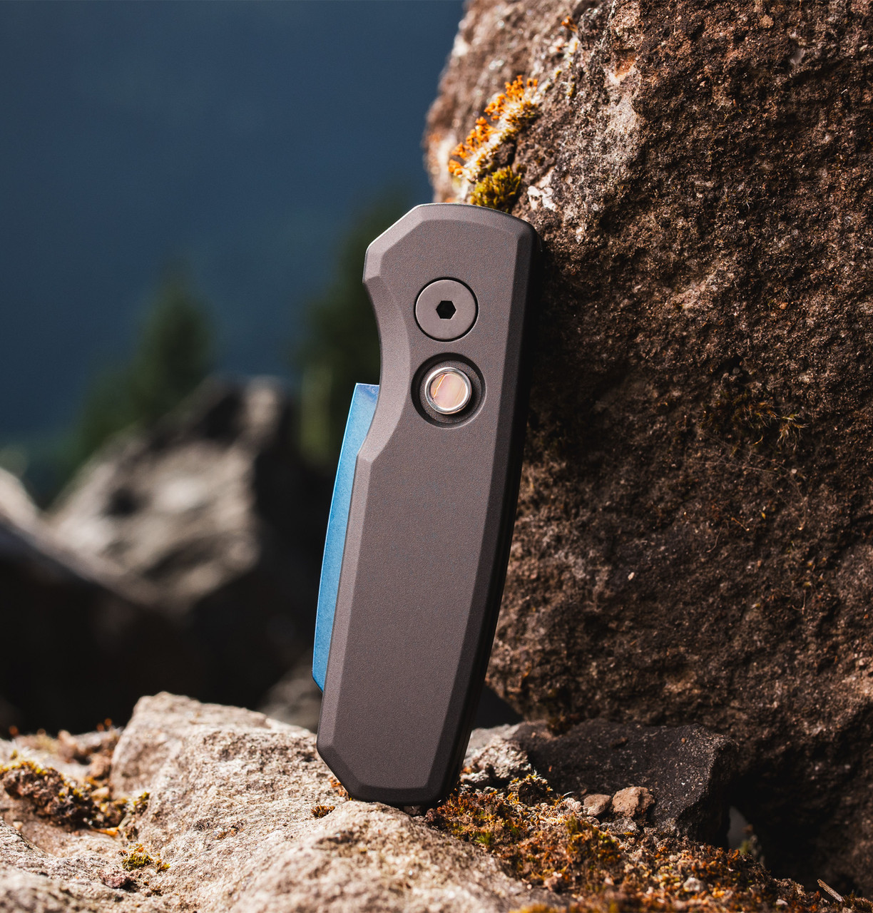 Runt 5 - R5203 Sapphire Blue Knife | Pro-Tech Knives