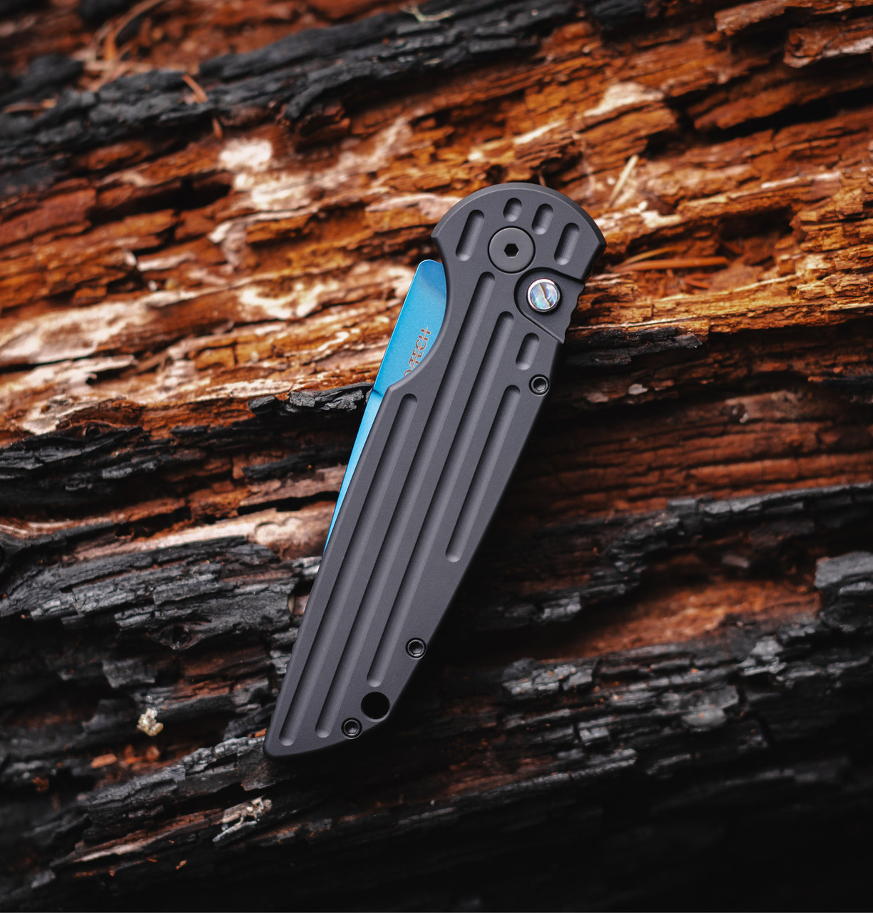 TR-3 - Tactical Response 3 Sappire Blue MagnaCut Knife | Pro-Tech
