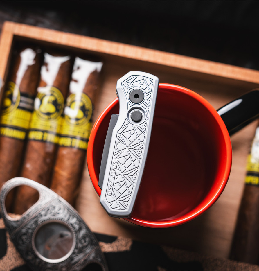 Runt 5 - R5203 Grey Nexus