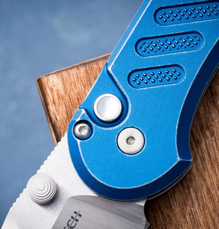 Avalon - 2026 Exclusive 001