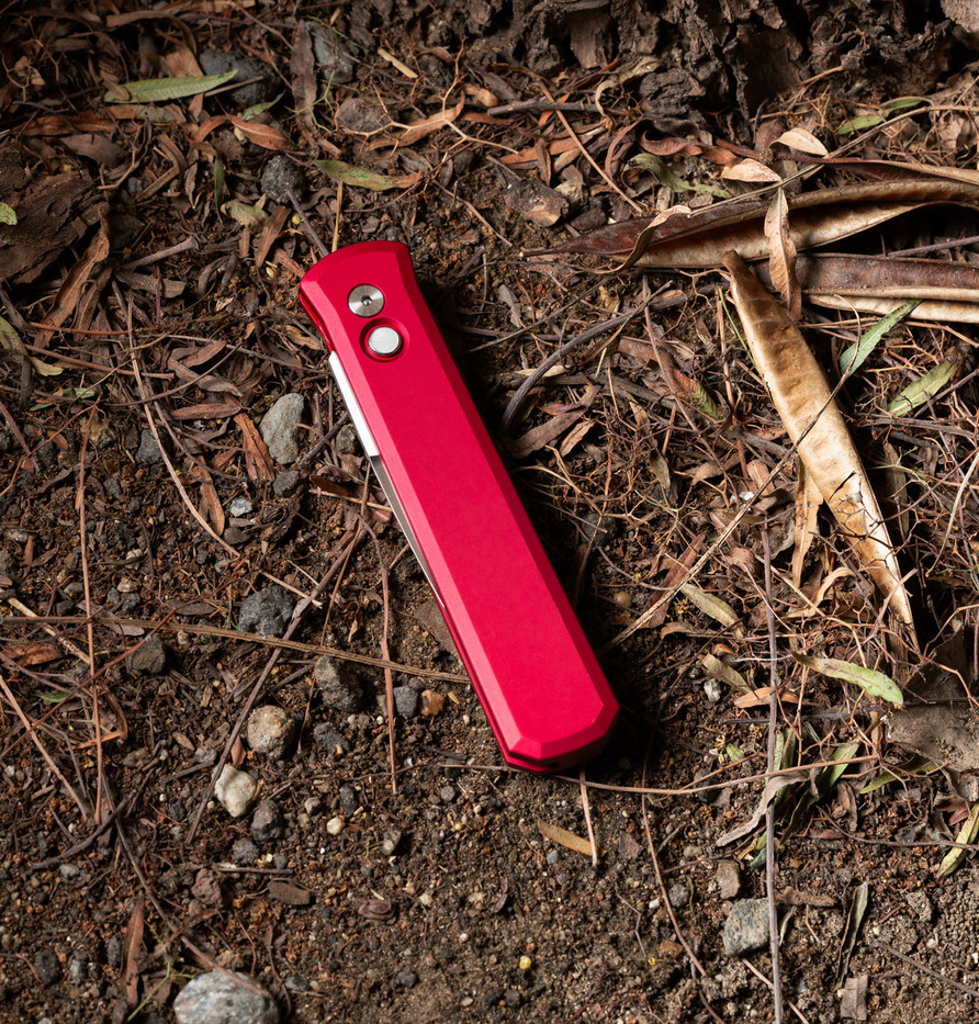 Godfather - 921 Mother of Pearl Red