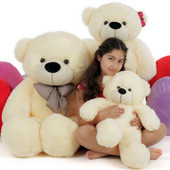 Goldilocks and the Three Bears, Papa Bear, Mama Bear, Baby Bear, Cream Cuddly Family of Giant Teddy Bears