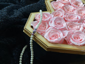 Pink Preserved Roses Glamorous Valentines Gift Box Diamond Heart Close Up