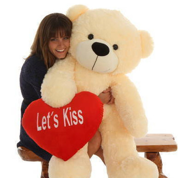 4ft Cozy Cuddles with Red Let\\\\\\\\\\\\\\\\\\\\\\\\\\\\\\\\\\\\\\\\\\\\\\\\\\\\\\\\\\\\\\\'s Kiss Heart Pillow