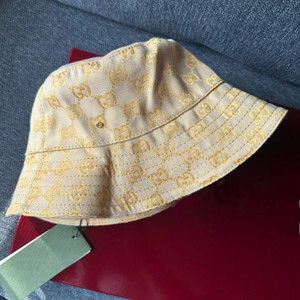 Gucci GG Canvas Green Bucket Hat in Yellow