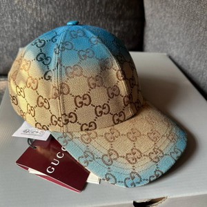 Gucci GG Canvas Baseball Cap in Beige/ Blue Ebony Hat
