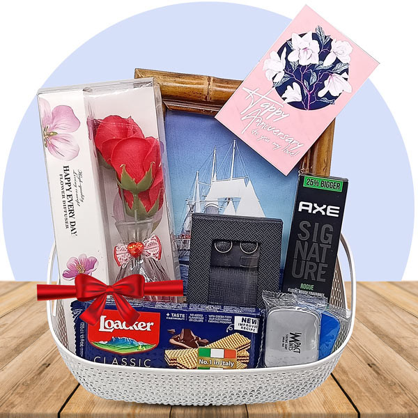 Anniversary Grift Body Spray Body Spray, Tie, And Photo Frame Gift