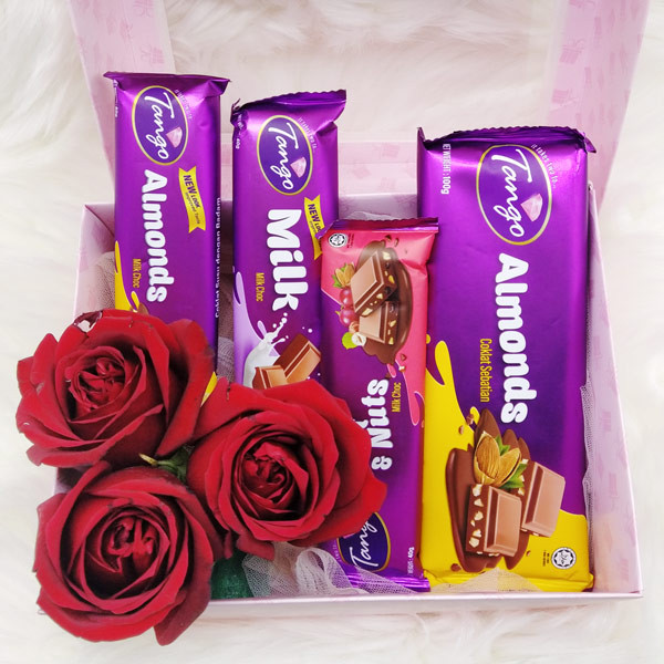Chocolates & Roses Gift Box Valentine's Day Gift to Nepal | Giftmandu