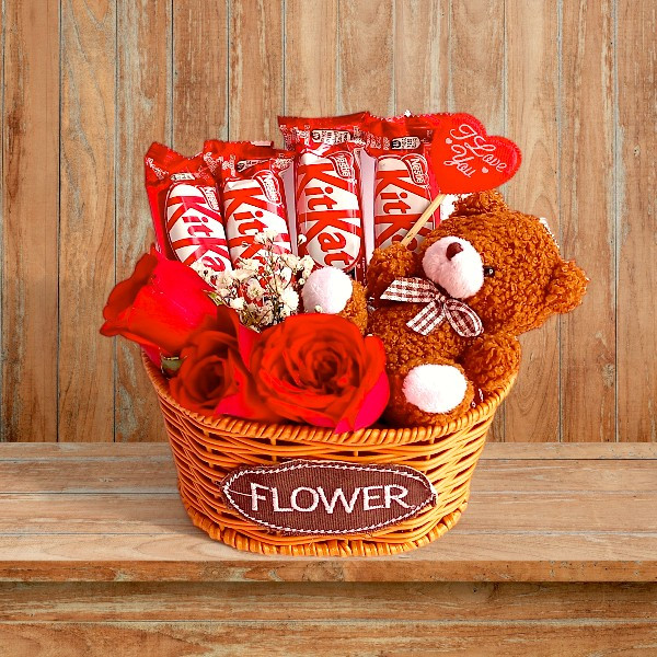 Kitkat Chocolates, Teddy Keyring & Roses Wife Gift to Nepal | Giftmandu